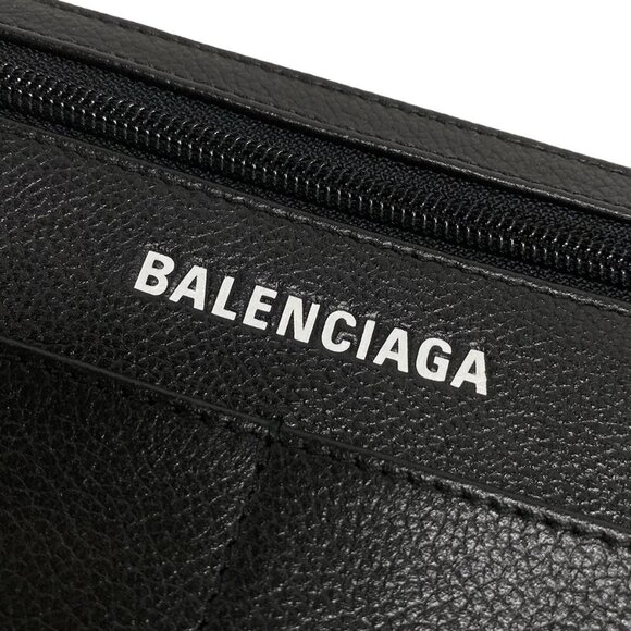 Auth BALENCIAGA - 673169 Black Leather Shoulder Bag - Picture 12 of 13